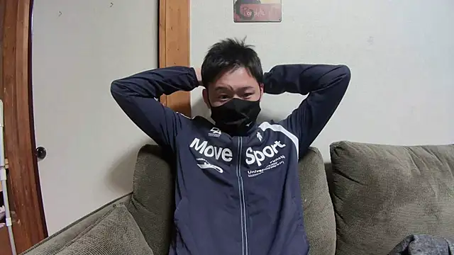 Snapshot of tuki_fu chatting on 01/15/25, 12:58 tuki fu online show from 01/15/25, 12:58