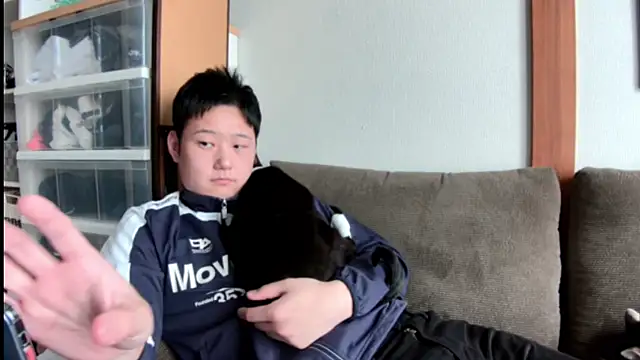 Snapshot of tuki_fu chatting on 03/08/25, 05:38 tuki fu online show from 03/08/25, 05:38