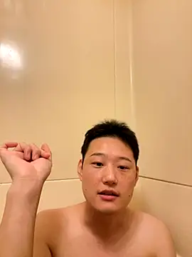 Snapshot of tuki_fu chatting on 09/22/25, 10:17 tuki fu online show from 09/22/25, 10:17