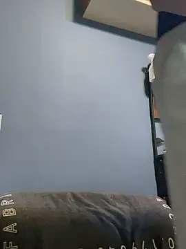 Snapshot of tuki_fu chatting on 09/24/25, 12:08 tuki fu online show from 09/24/25, 12:08