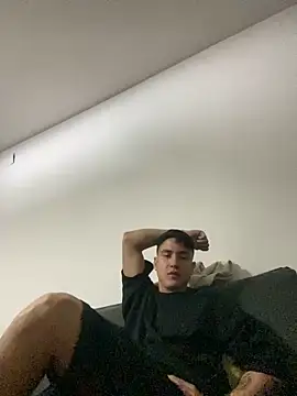 LCarreraa online show from 02/01/25, 07:26