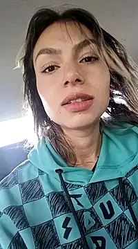 Snapshot of Karolgood3 chatting on 01/15/25, 03:07 Karolgood3 online show from 01/15/25, 03:07