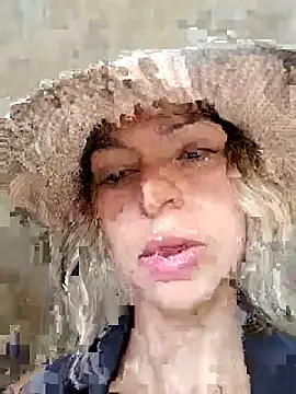 Snapshot of Karolgood3 chatting on 06/29/26, 07:36 Karolgood3 online show from 06/29/26, 07:36