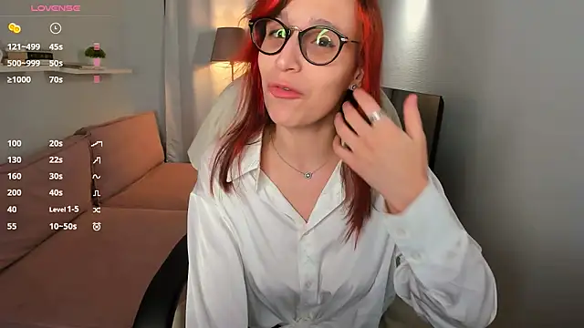 Dora Marcelli online show from 10/11/25, 06:56