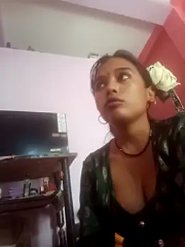 Snapshot of Surajpuja79 chatting on 02/07/26, 04:05 Surajpuja79 online show from 02/07/26, 04:05