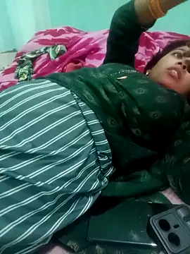 Snapshot of Surajpuja79 chatting on 02/16/26, 08:32 Surajpuja79 online show from 02/16/26, 08:32