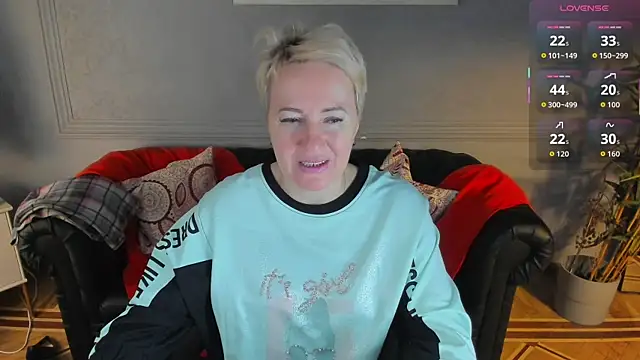 Nika Smit online show from 01/10/26, 05:42