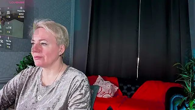 Nika Smit online show from 02/13/26, 09:16