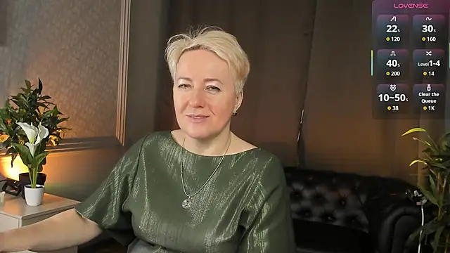 Nika Smit online show from 02/15/26, 05:48