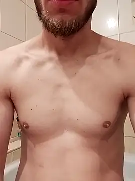 hoot denis28 online show from 03/22/25, 04:04