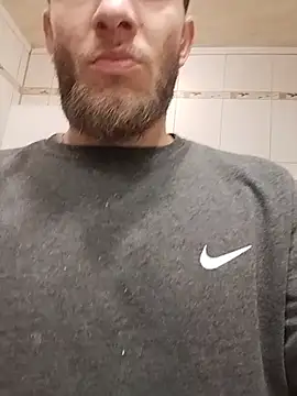 hoot denis28 online show from 11/30/25, 04:16