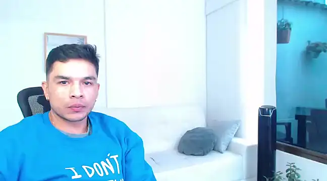 estebandelouis online show from 02/18/25, 01:11