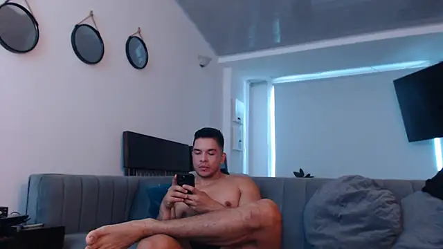 estebandelouis online show from 03/03/25, 01:42