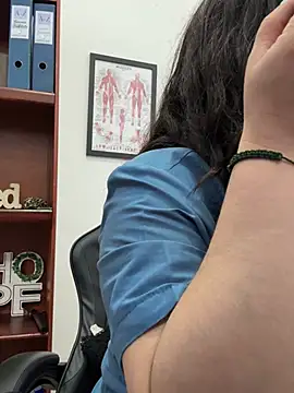 NATHALIA-28  online show from 04/04/26, 01:52