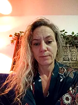 Snapshot of abbytantrika11 chatting on 12/16/25, 01:49 abbytantrika11 online show from 12/16/25, 01:49