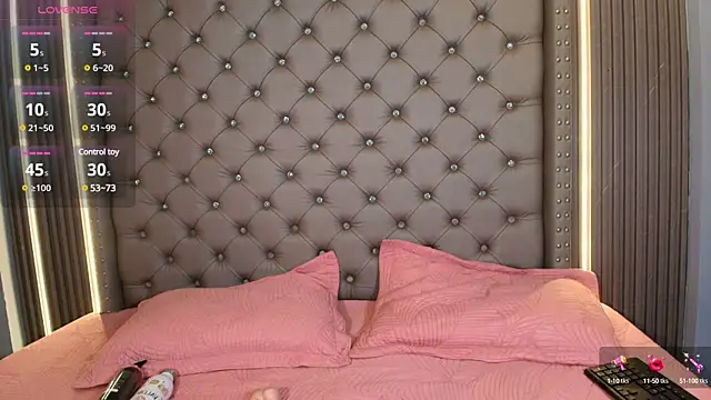 CAMILA JHONS online show from 02/10/25, 01:11