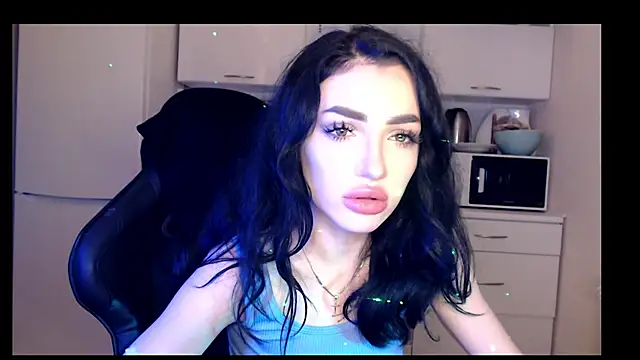 Snapshot of NancyLovee_ chatting on 12/09/24, 10:20 NancyLovee  online show from 12/09/24, 10:20