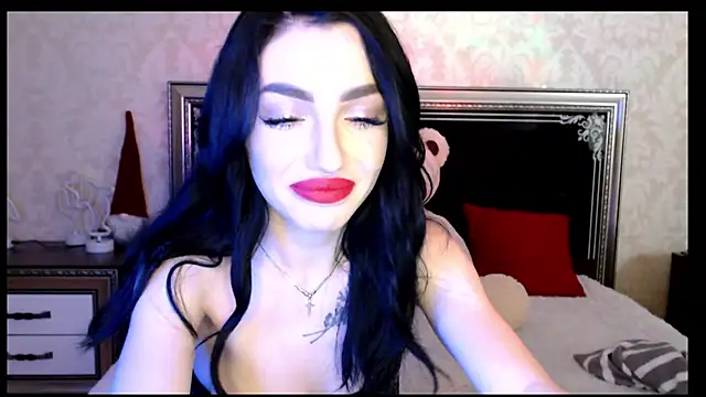 Snapshot of NancyLovee_ chatting on 01/05/25, 05:20 NancyLovee  online show from 01/05/25, 05:20