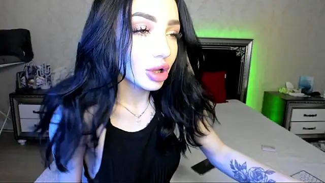 Snapshot of NancyLovee_ chatting on 02/24/25, 03:53 NancyLovee  online show from 02/24/25, 03:53