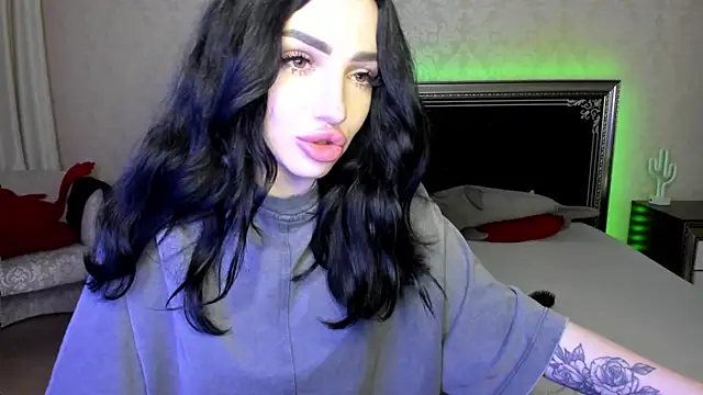 Snapshot of NancyLovee_ chatting on 03/16/25, 01:07 NancyLovee  online show from 03/16/25, 01:07