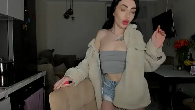 NancyLovee  online show from 04/18/26, 09:37