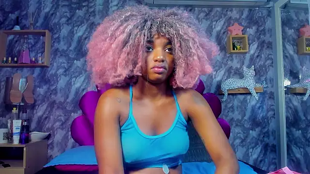 EMMAPARISS online show from 02/19/26, 12:01