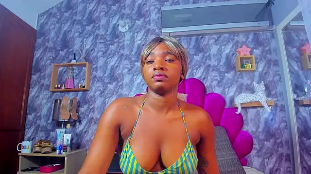 EMMAPARISS online show from 07/21/26, 12:07