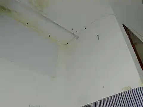 Snapshot of Nenita_Hot_ chatting on 12/04/24, 02:31 Nenita Hot online show from 12/04/24, 02:31