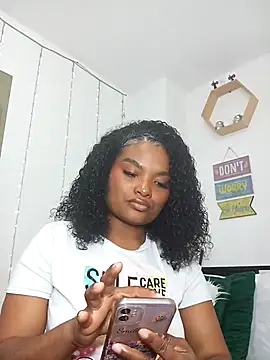 gianna smith online show from 10/16/25, 07:48