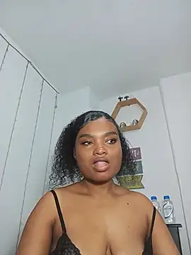 Snapshot of gianna_smith chatting on 07/10/26, 10:40 gianna smith online show from 07/10/26, 10:40