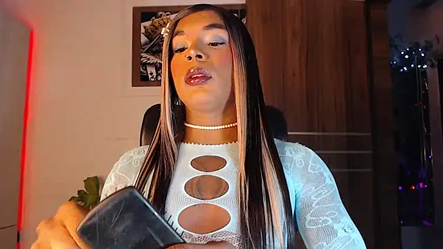 Snapshot of mistressbigcock777 chatting on 02/20/26, 11:22 mistressbigcock777 online show from 02/20/26, 11:22