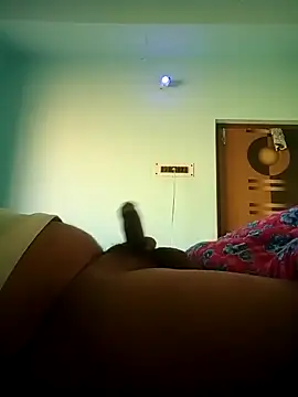 Snapshot of Sexyghsoh chatting on 02/08/25, 02:36 Sexyghsoh online show from 02/08/25, 02:36