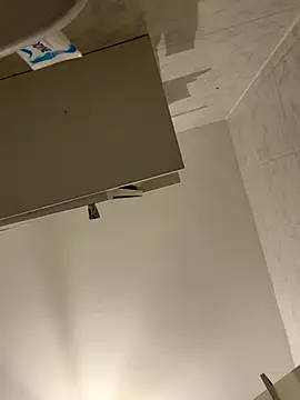 Snapshot of EmilyWi_ chatting on 09/29/25, 04:01 EmilyWi online show from 09/29/25, 04:01