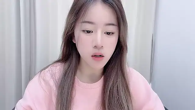 Snapshot of chloe-01 chatting on 01/18/25, 04:15 chloe-01 online show from 01/18/25, 04:15