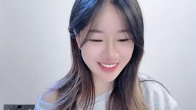 chloe-01 online show from 11/15/25, 03:15