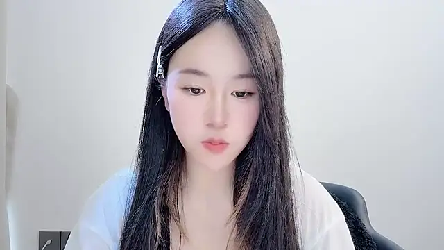 chloe-01 online show from 12/03/25, 03:25