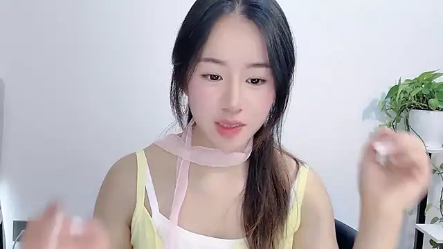 chloe-01 online show from 01/10/26, 05:42