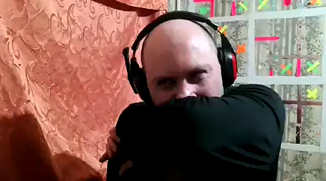 Snapshot of AgnichBan chatting on 02/13/25, 06:48 AgnichBan online show from 02/13/25, 06:48