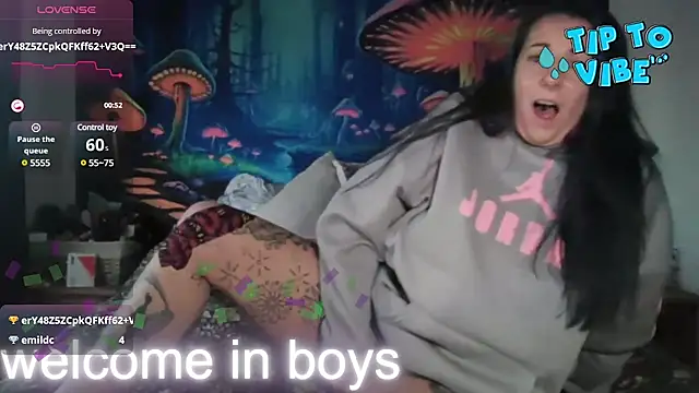 tattoomilf86 online show from 12/08/24, 04:07