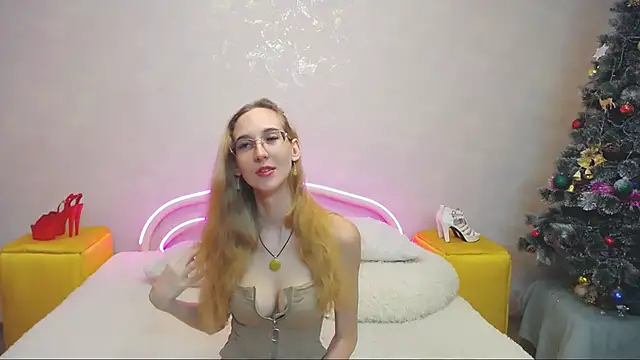 Snapshot of KlaryBrait chatting on 01/19/25, 09:11 KlaryBrait online show from 01/19/25, 09:11