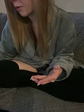 Mia harmati online show from 01/31/25, 03:11