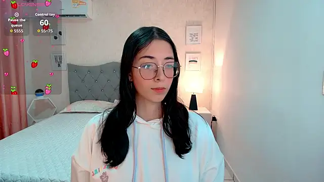 brooklove doll online show from 09/23/25, 01:52