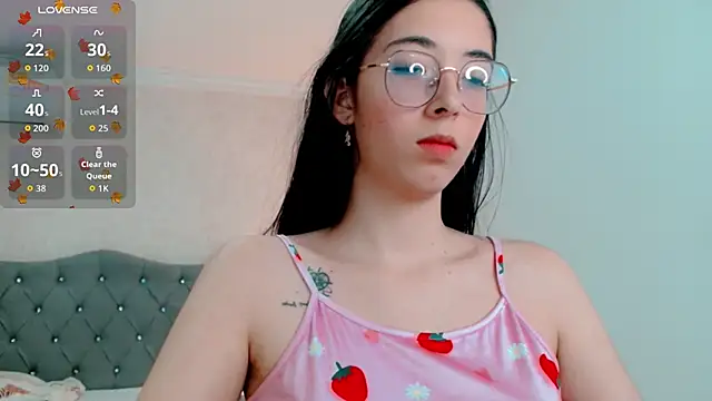 brooklove doll online show from 10/10/25, 02:21