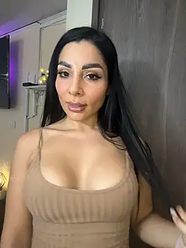 Snapshot of MOMALANA chatting on 03/01/26, 05:48 MOMALANA online show from 03/01/26, 05:48