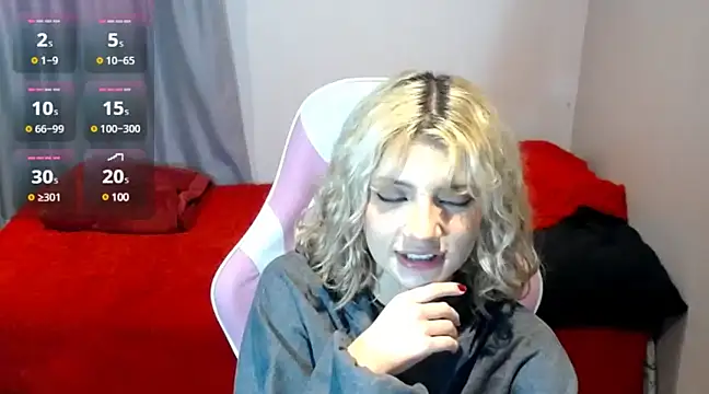 HiScarlett online show from 03/23/25, 02:37