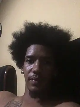 Snapshot of lionheart05 chatting on 01/08/25, 07:34 lionheart05 online show from 01/08/25, 07:34