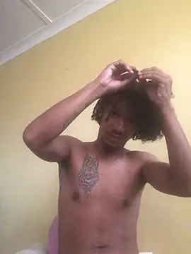 Snapshot of lionheart05 chatting on 01/25/25, 07:28 lionheart05 online show from 01/25/25, 07:28