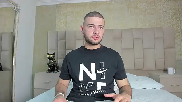 MaximusDick1  online show from 10/09/25, 03:15