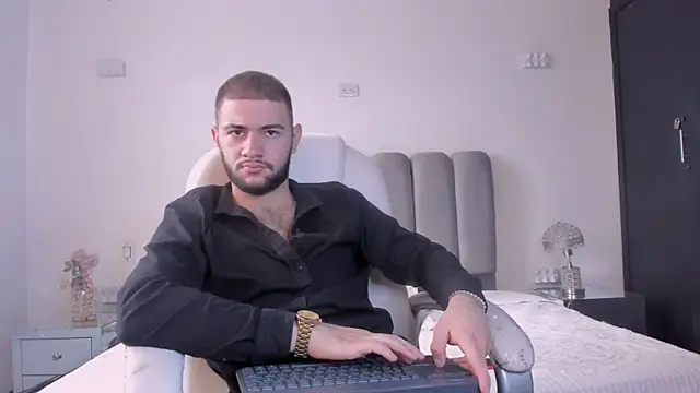 MaximusDick1  online show from 02/21/26, 01:23