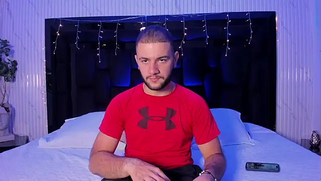 MaximusDick1  online show from 03/30/26, 12:17